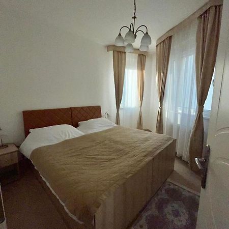 Sladjawing2 Apartman Jagodina Kültér fotó