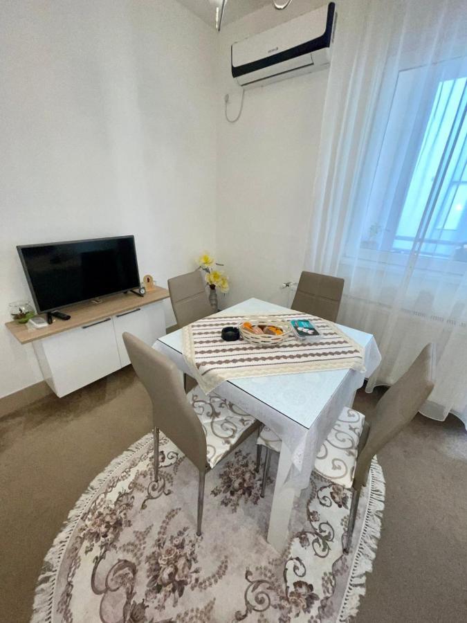 Sladjawing2 Apartman Jagodina Kültér fotó