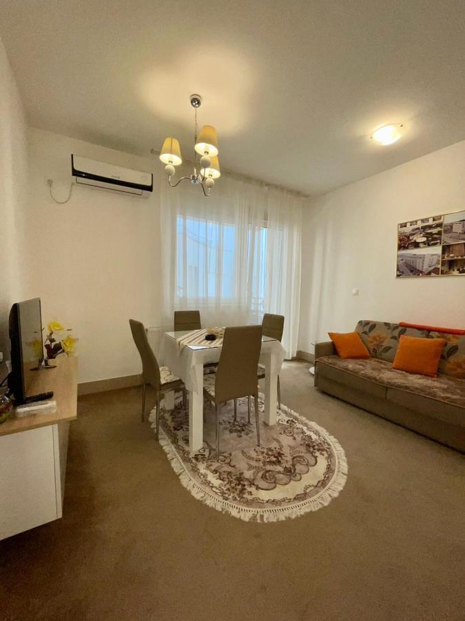 Sladjawing2 Apartman Jagodina Kültér fotó